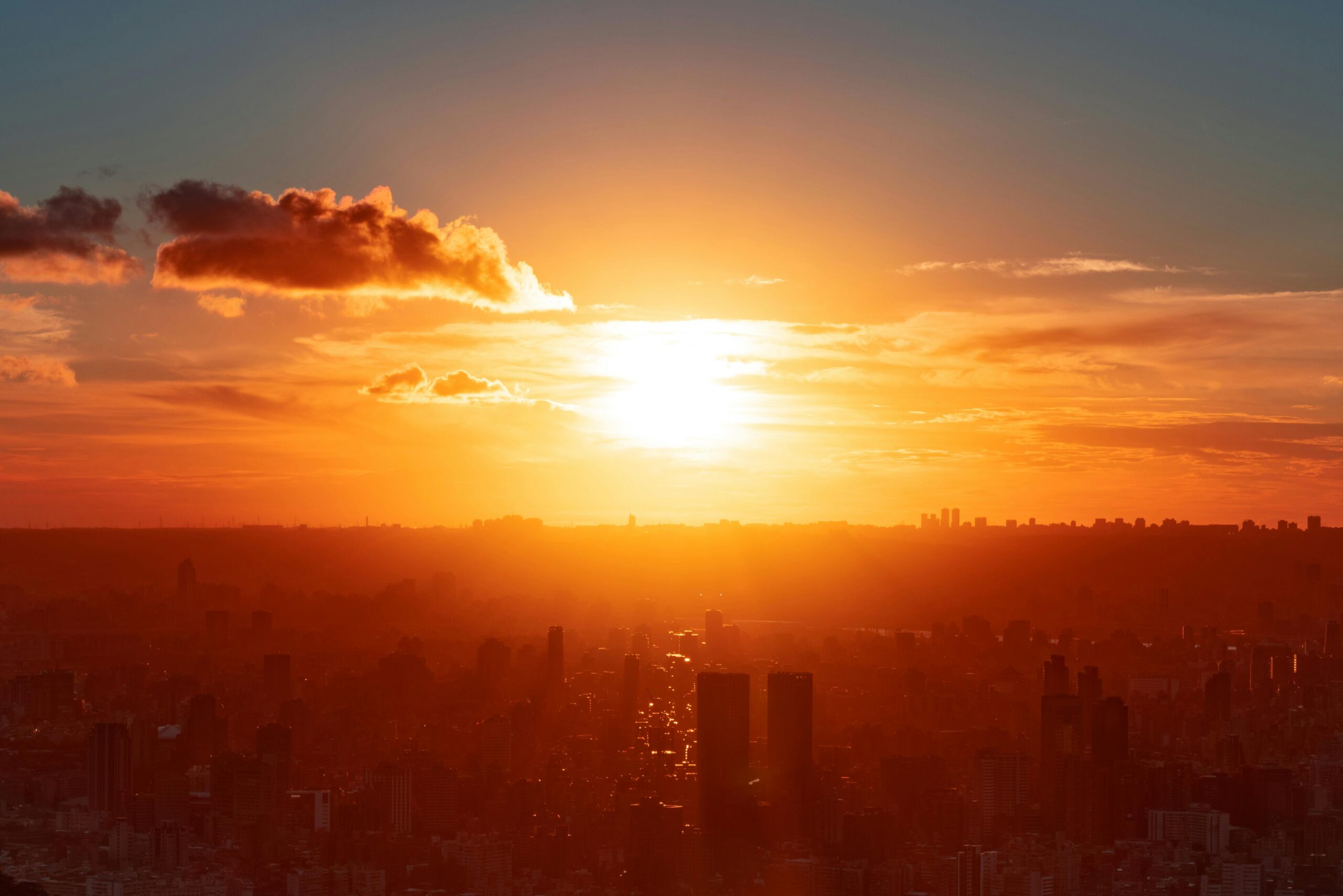Grid Excellence: Strategic Planning and Solar Surge Prevent Power Deficit Amidst Intense April Heat