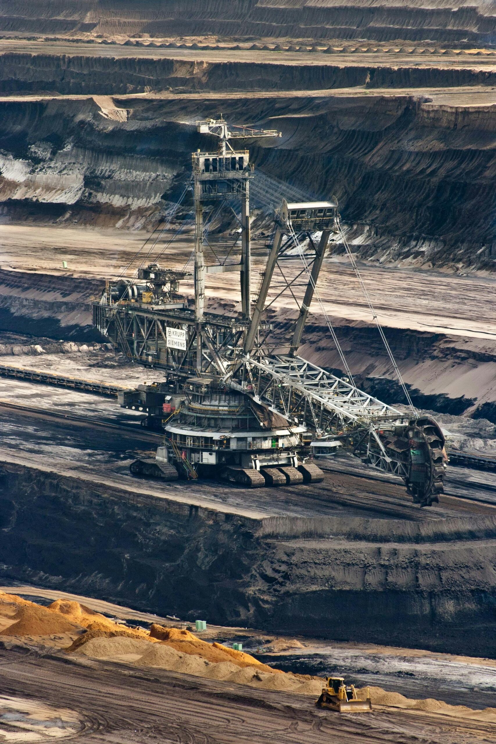 Bridge or Barrier? Decoding India's Strategic Bet on Supercritical Coal Technology