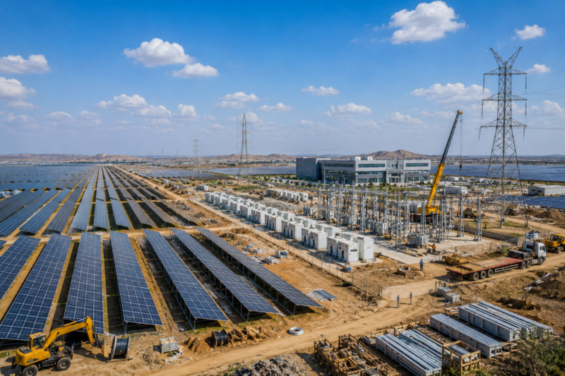 Waaree Renewable Technologies Wins 800 MWac Solar EPC Projects in India